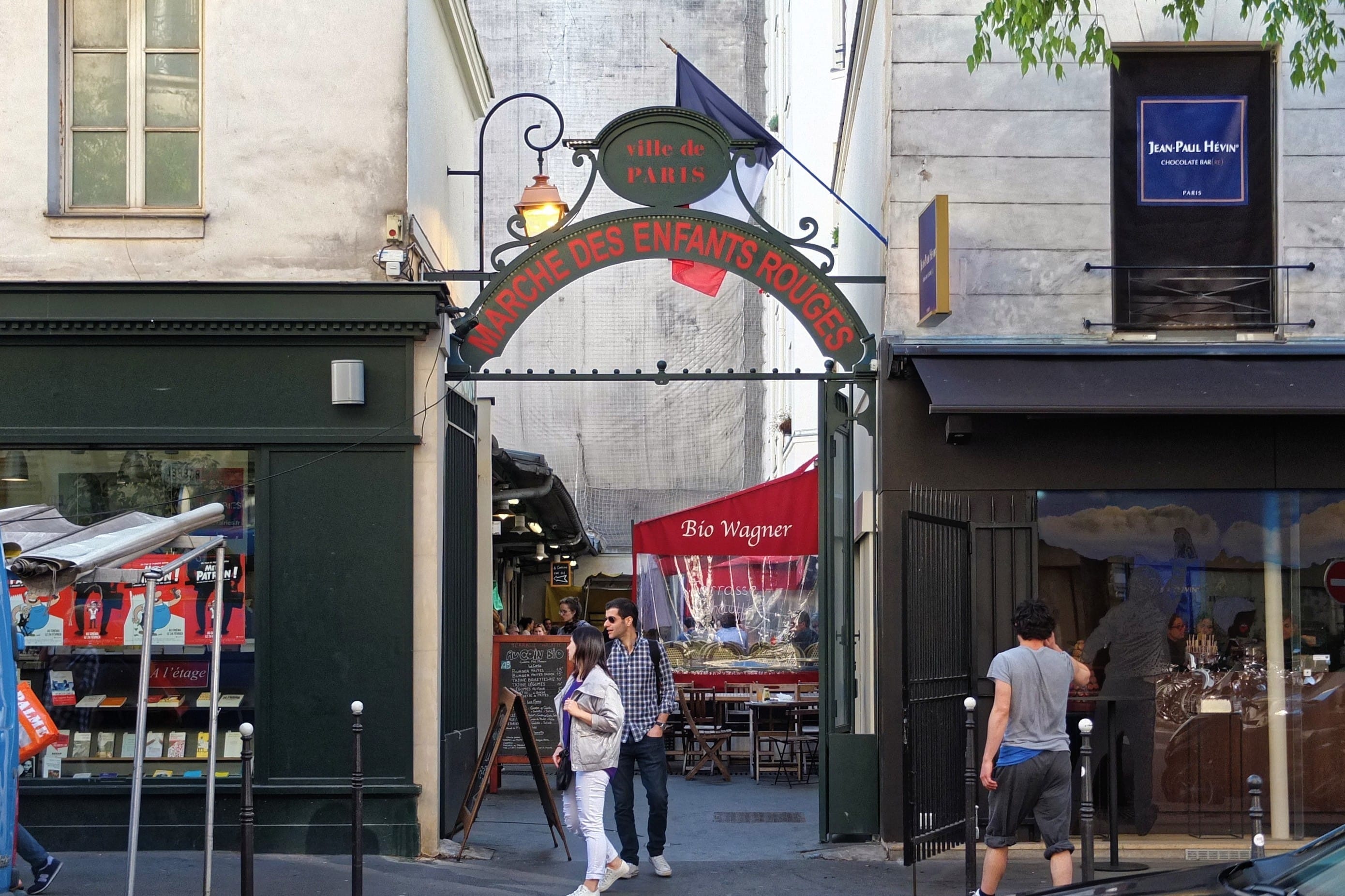 Le marché des enfants rouge