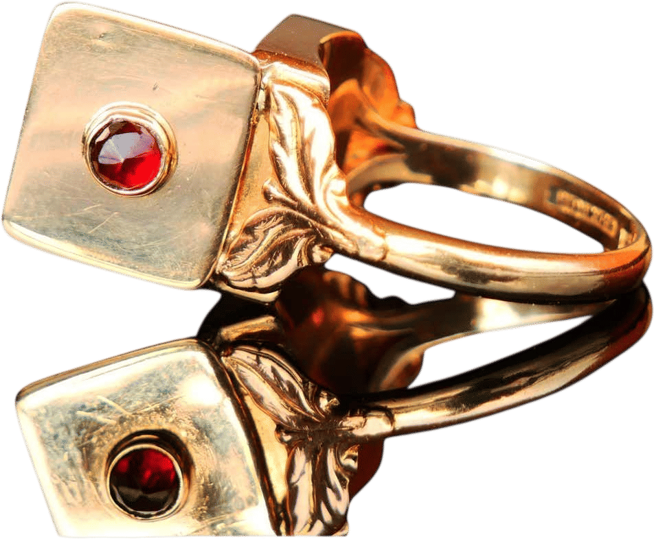 1935 Garnet Poison Ring 18K Gold