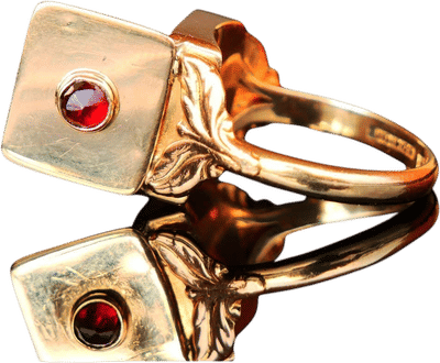 1935 Garnet Poison Ring 18K Gold