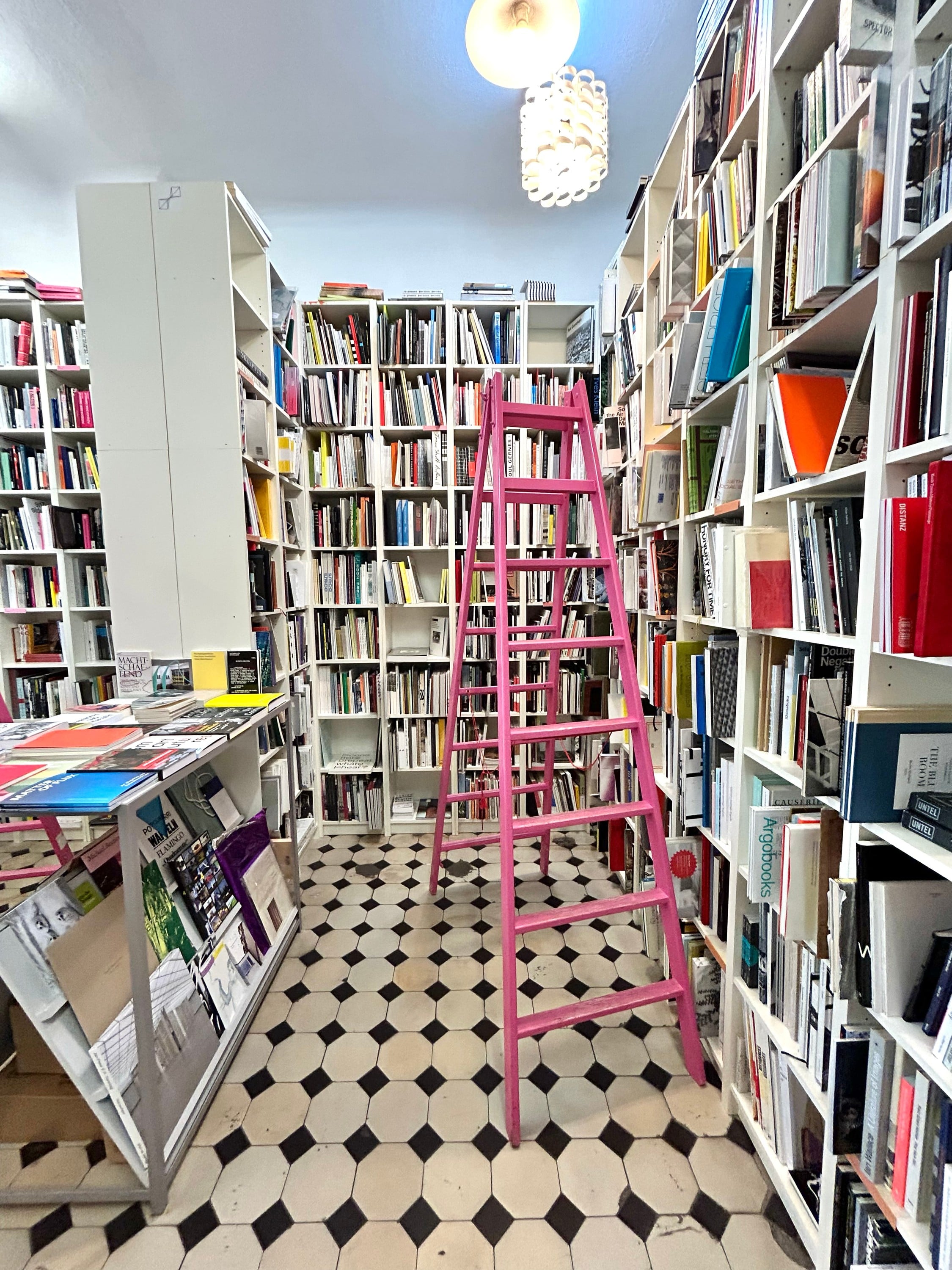 Pro qm bookstore Berlin