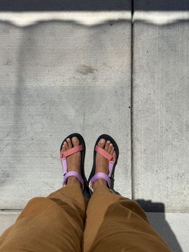 Muboliy Sandals