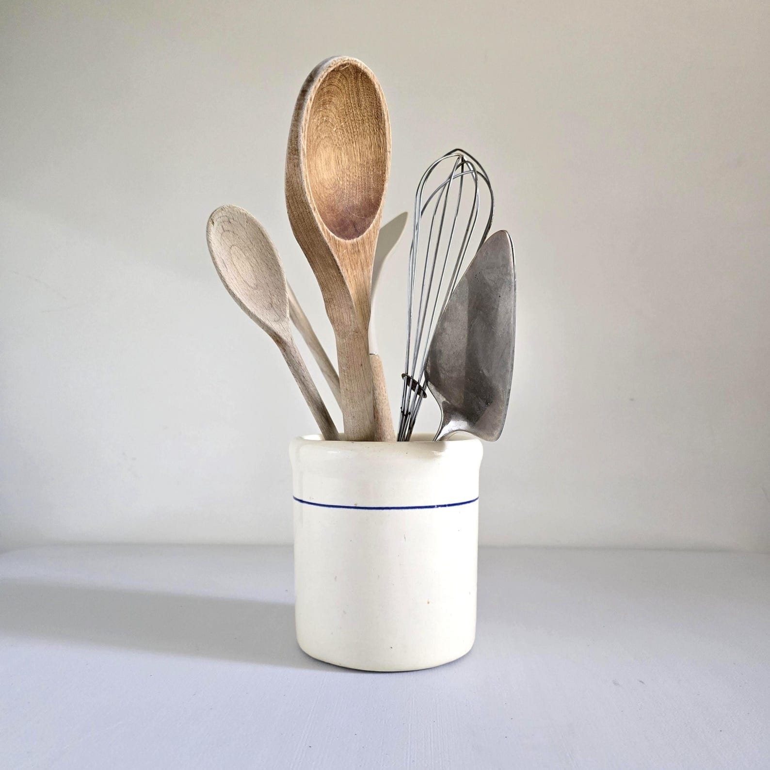 ParkwoodTreasures Gaetano Pottery Utensil Crock