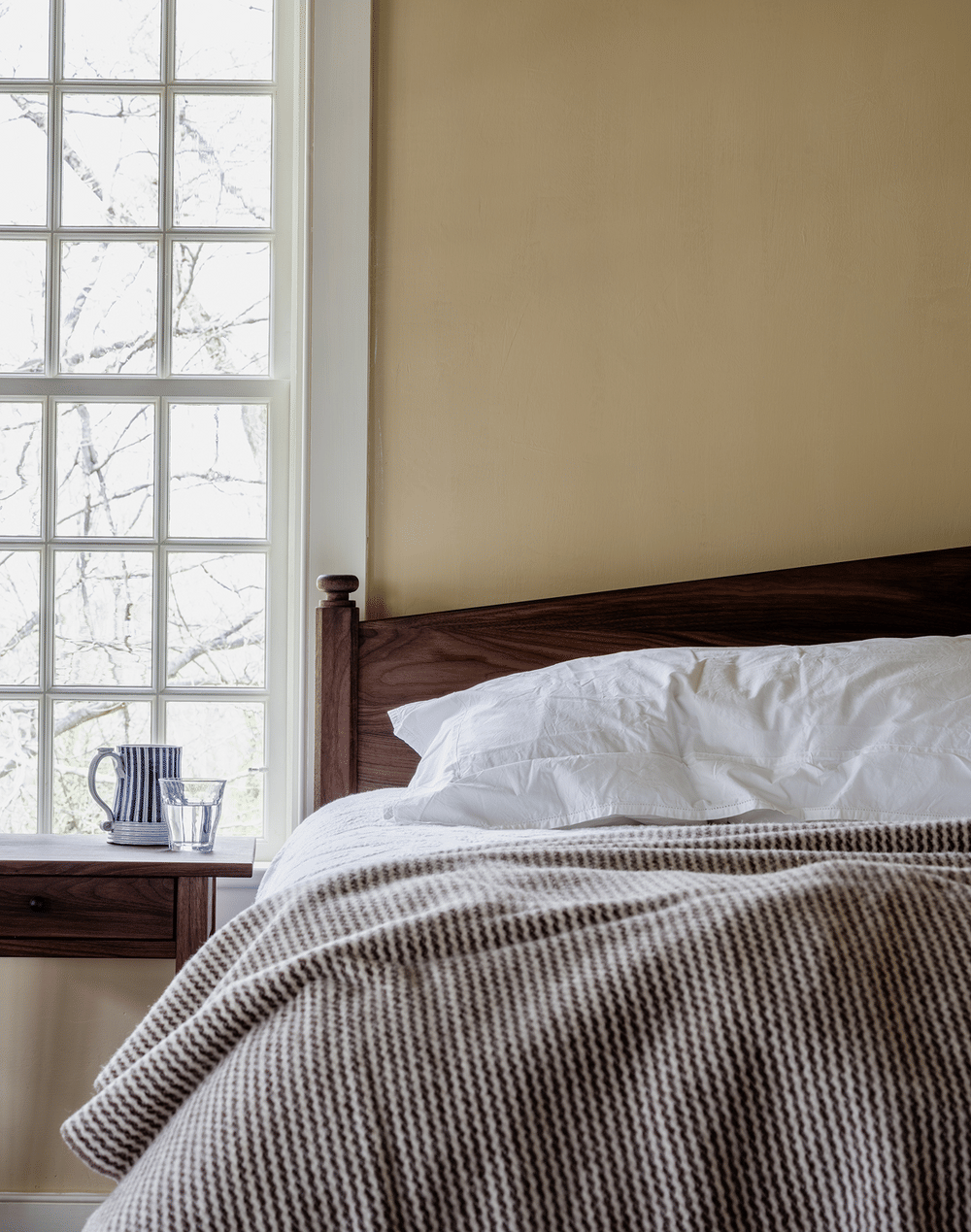 Roseland pediment bed