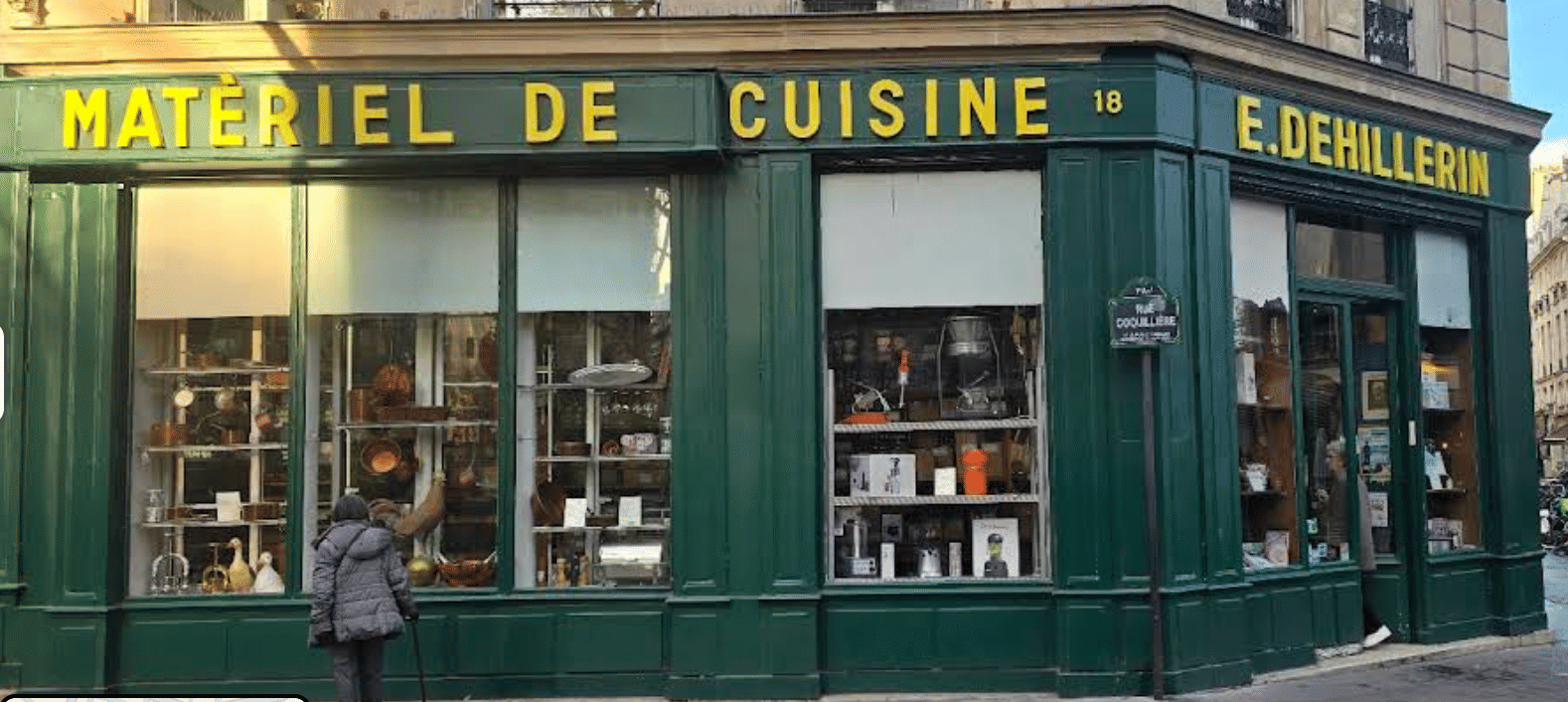 200 YEAR OLD MATERIAL DE CUISINE