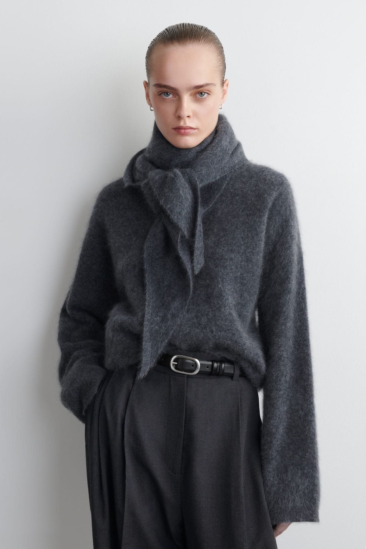 COS Brushed-Cashmere Crew-Neck Sweater