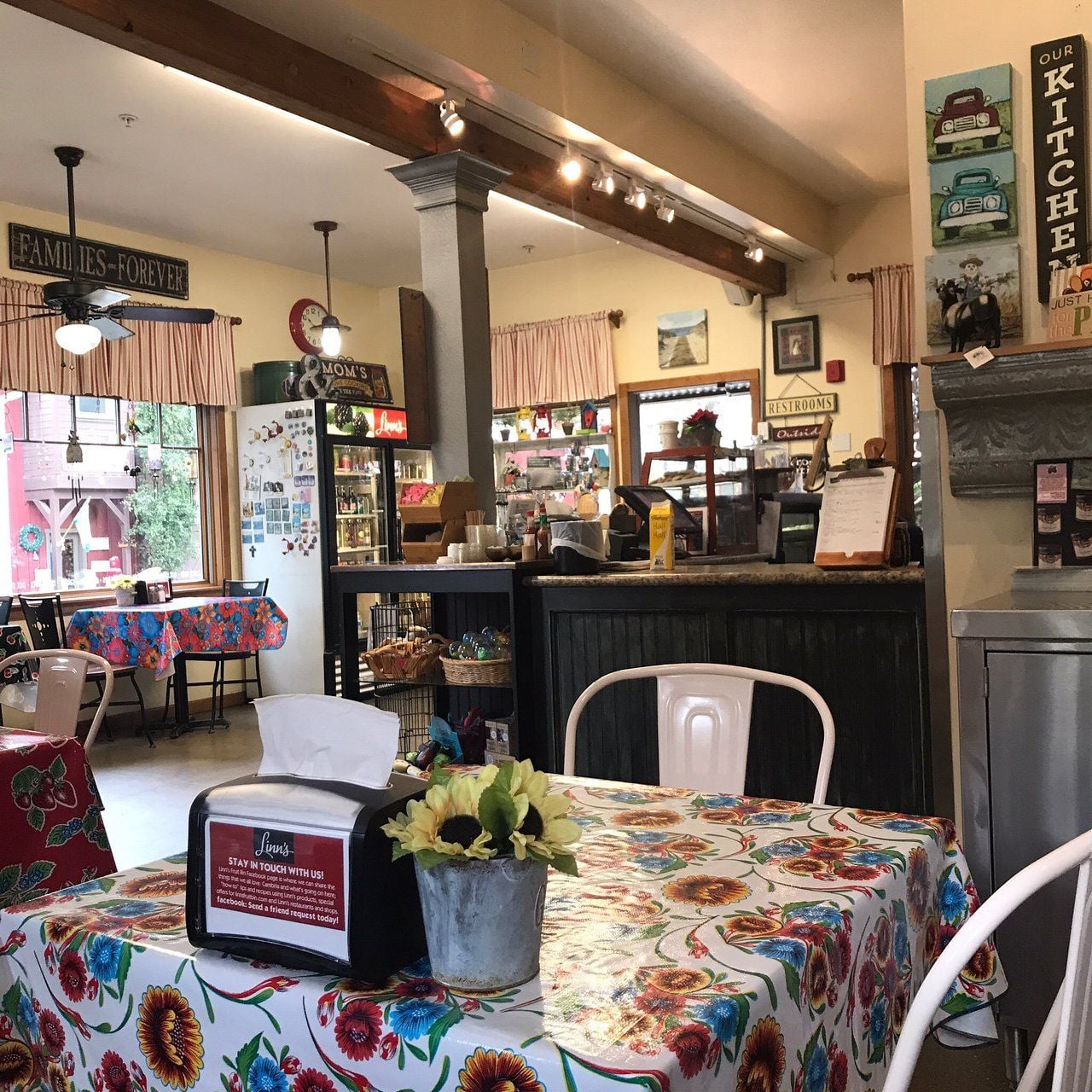 Linn's Easy As Pie Restaurant