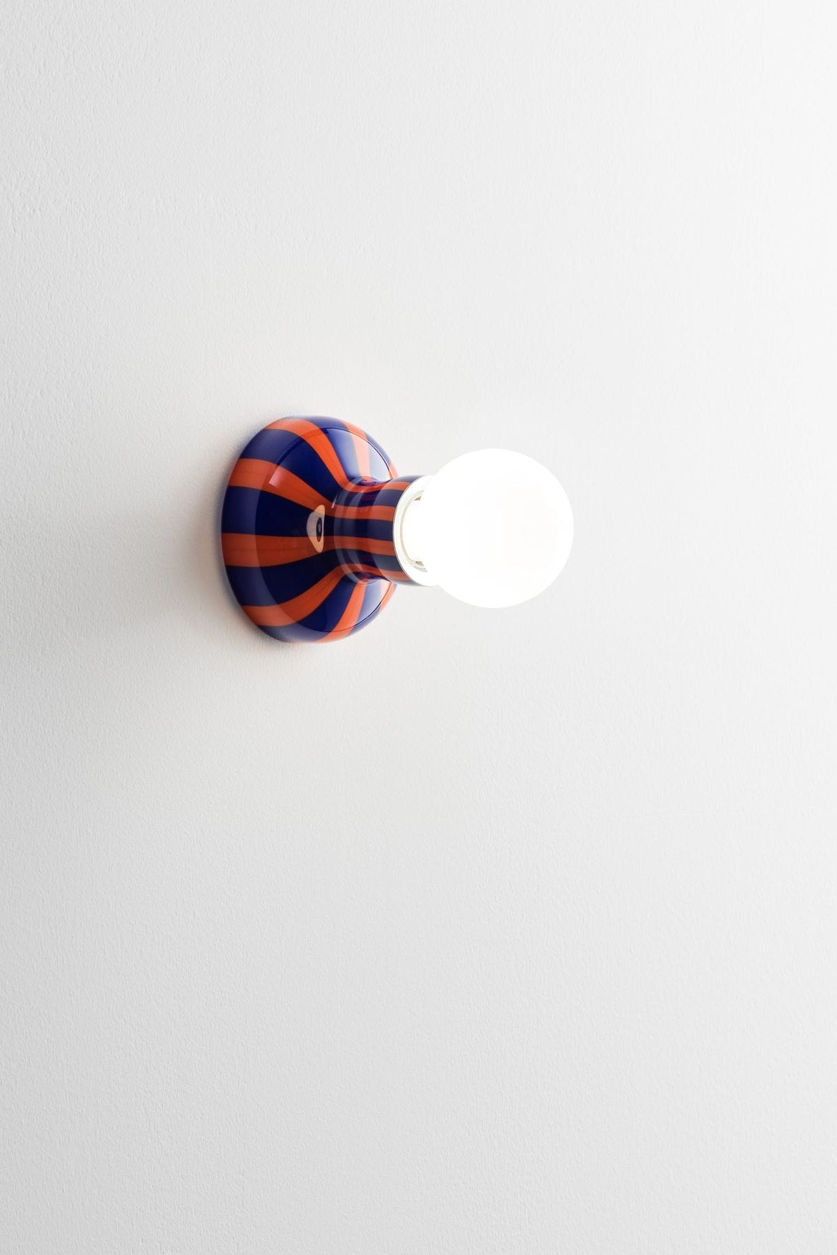 ULTRAS Wall Sconce