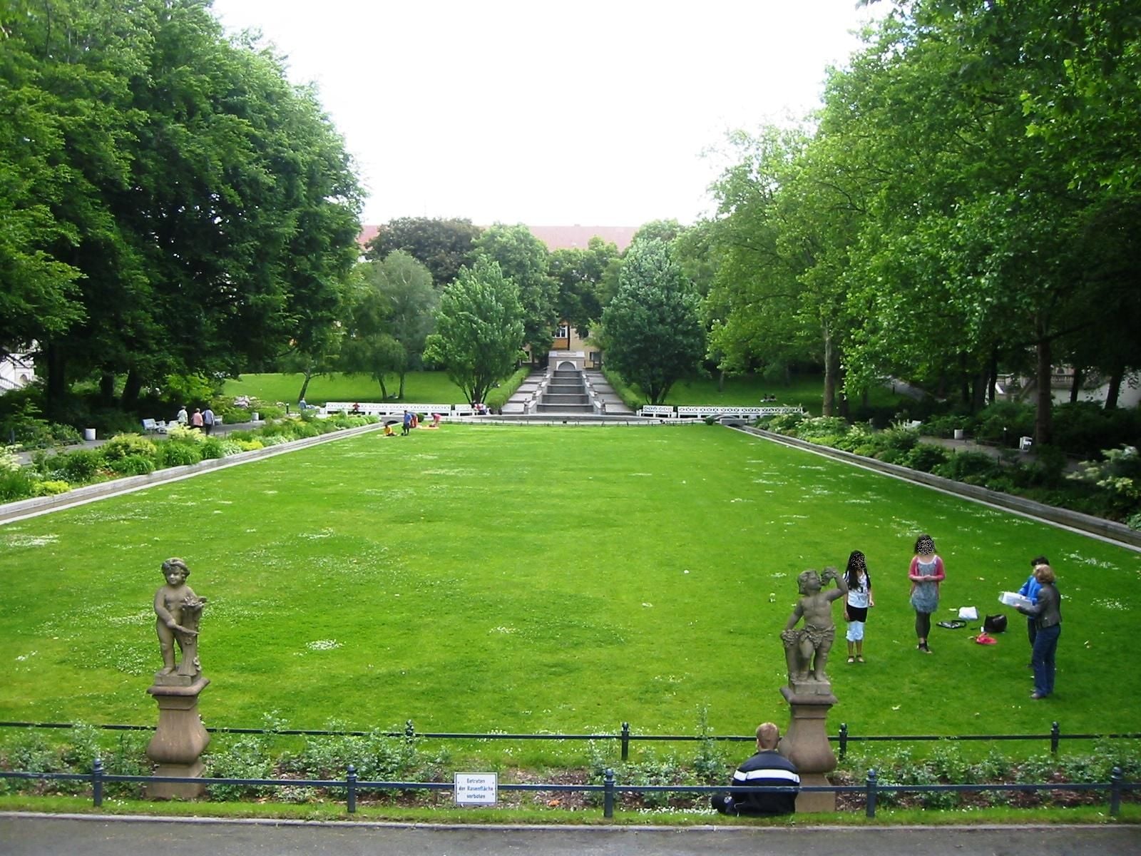 there are places like this in berlin?