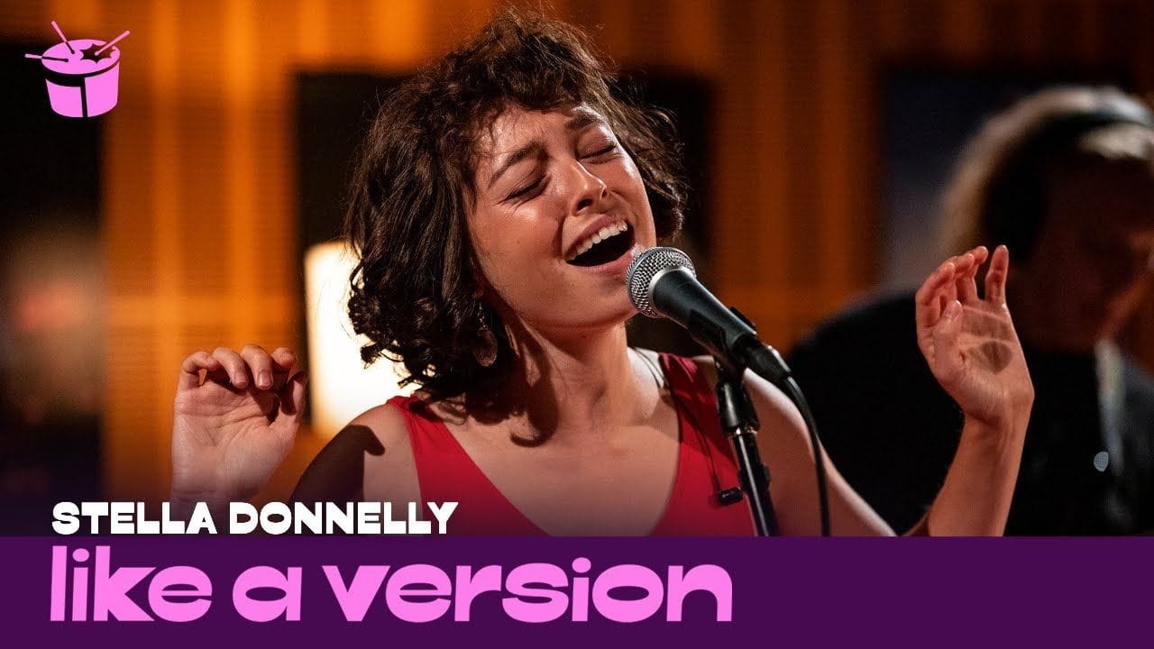 Stella Donnelly - Love Is In The Air