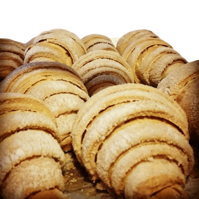 Blacker's Bakeshop Cinnamon Horn