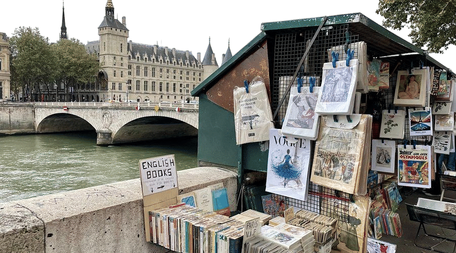 les bouquinistes de la seine, paris