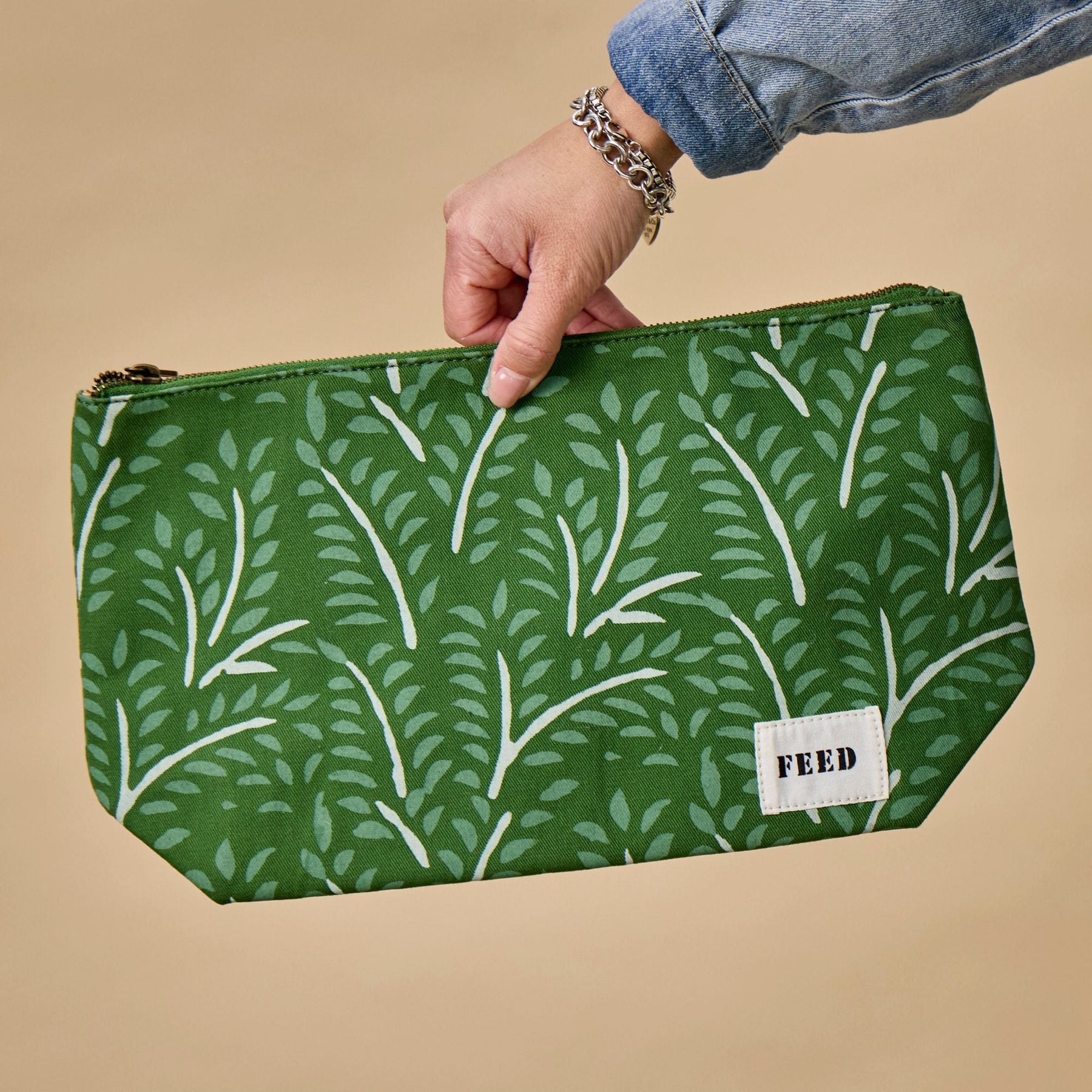 FEED project oversize pouch