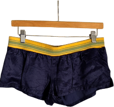 Striped waistband gym shorts