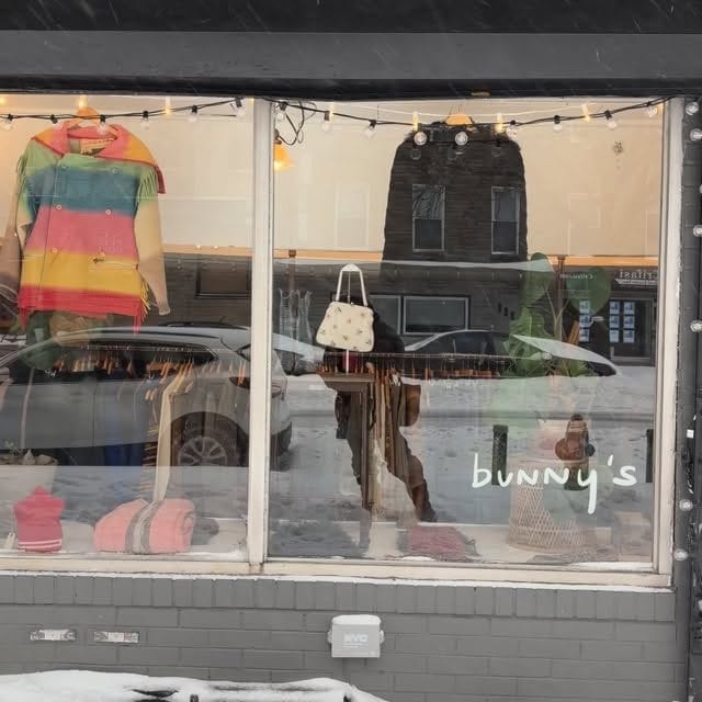 Build A Day Around bunny’s Vintage
