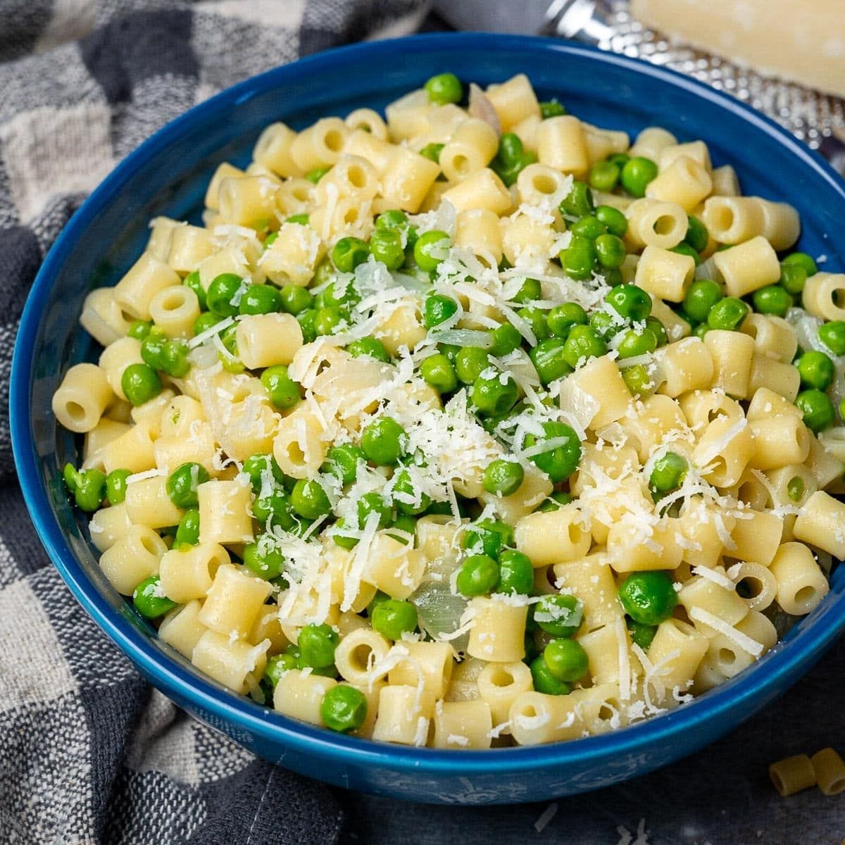 Pasta with peas and parm