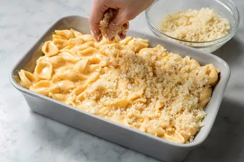 Recipe: Classic Baked Macaroni and Cheese