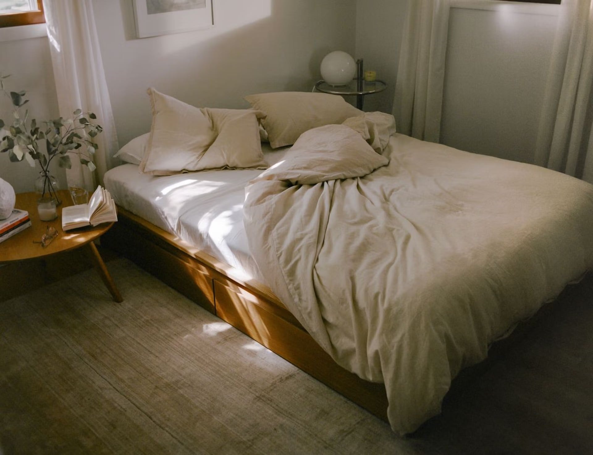 Akron Street Dris Bed