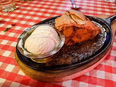 Apple Pie at Jones Hollywood