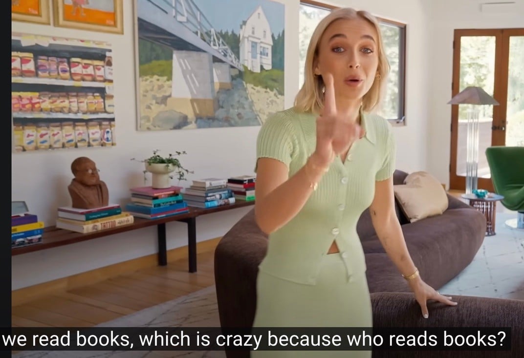 Emma Chamberlain AD Tour