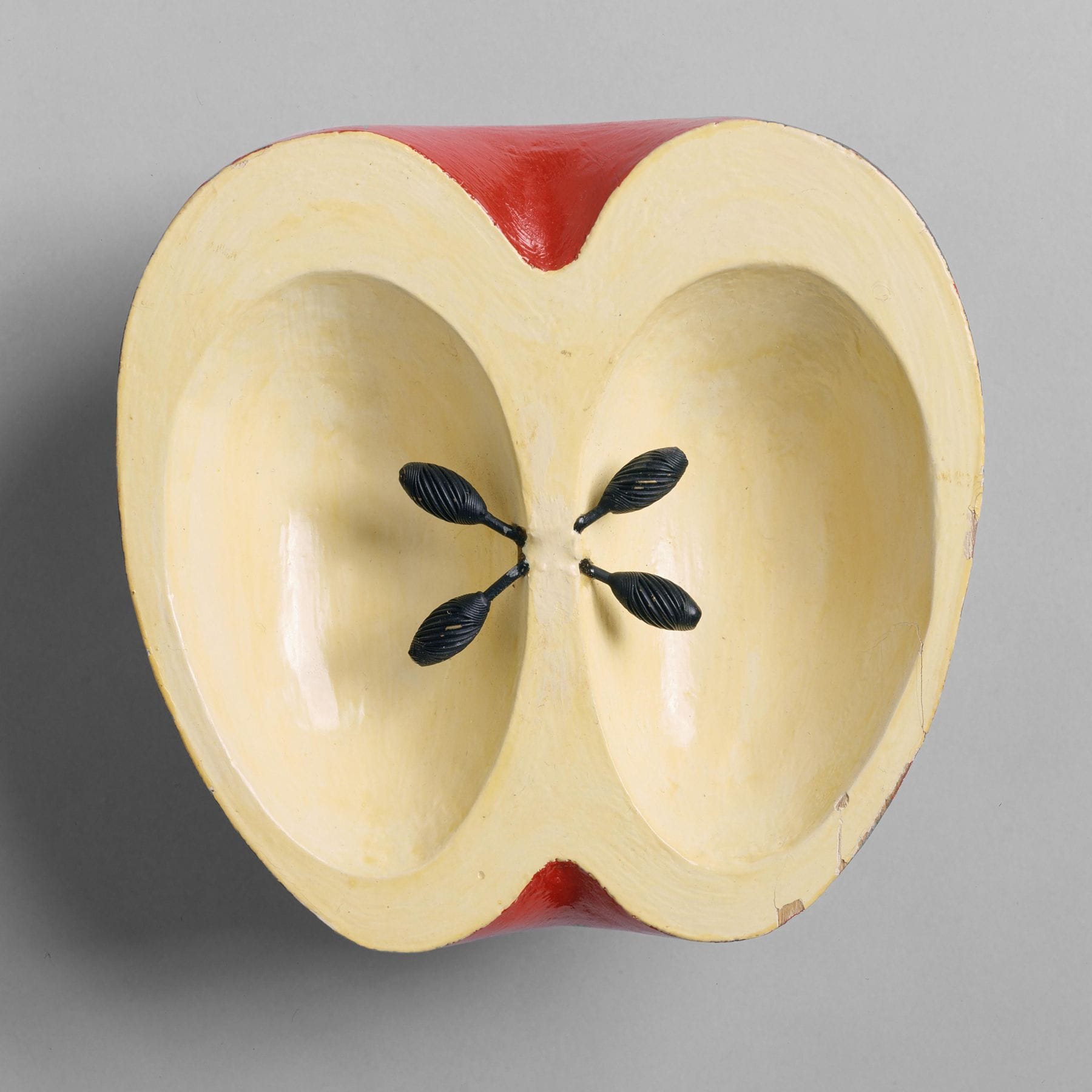 Apple, Isamu Noguchi
