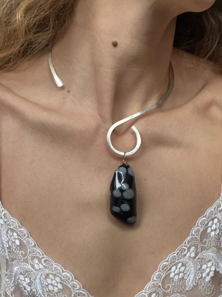 Sterling Silver Asymmetrical Choker with Stone Pendant | Khata Space