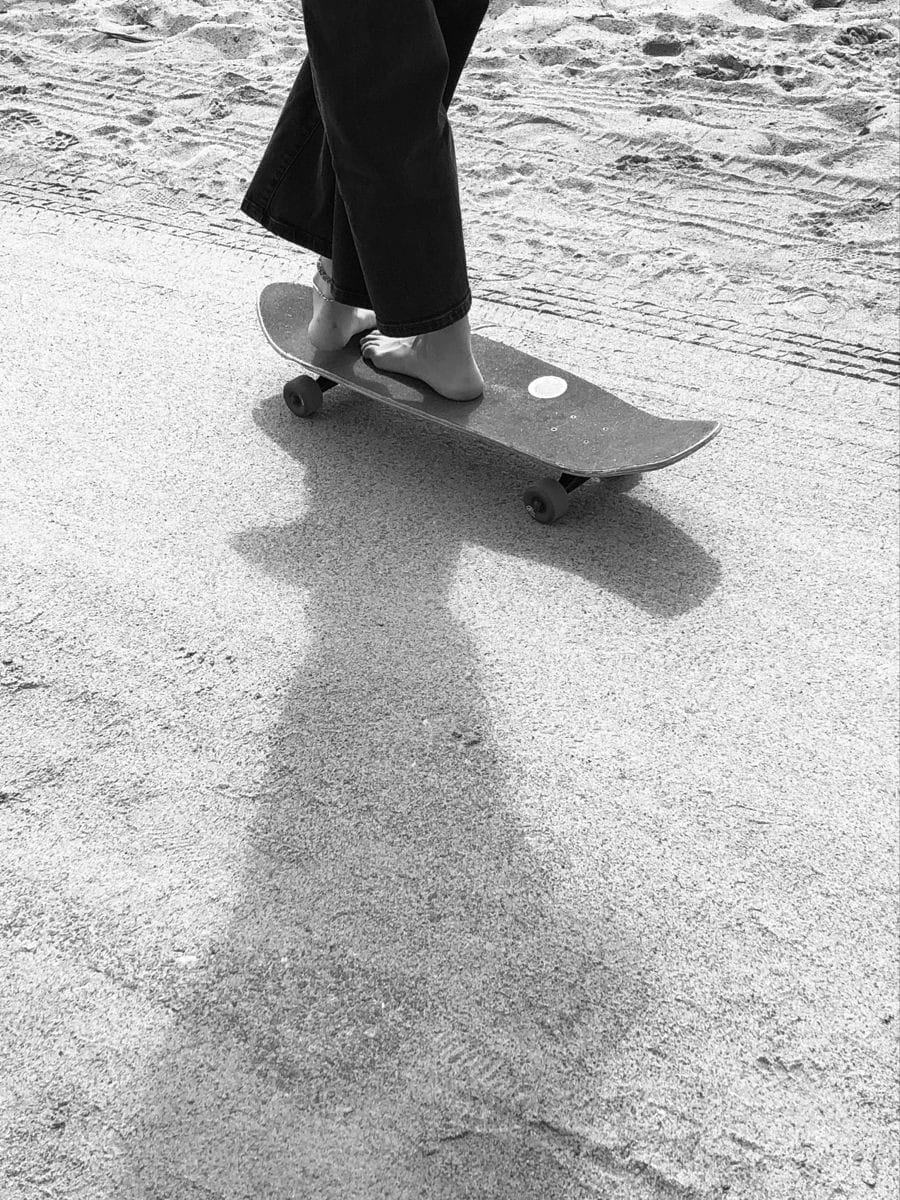 Learning to skateboard