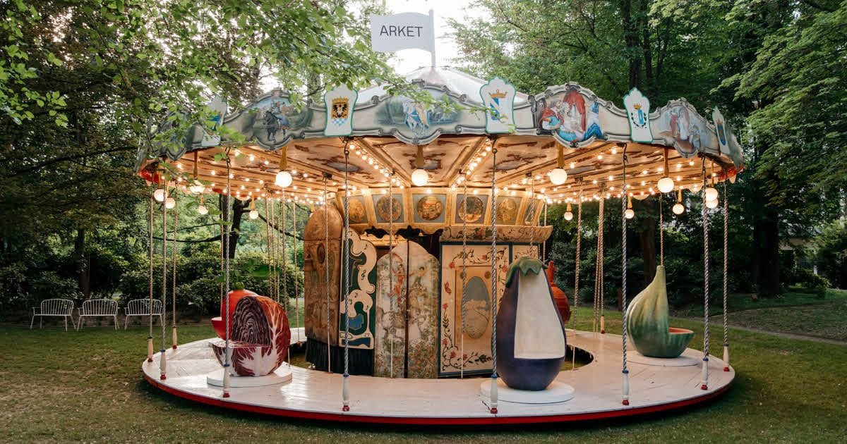 Fruit and Vegetable Carousel