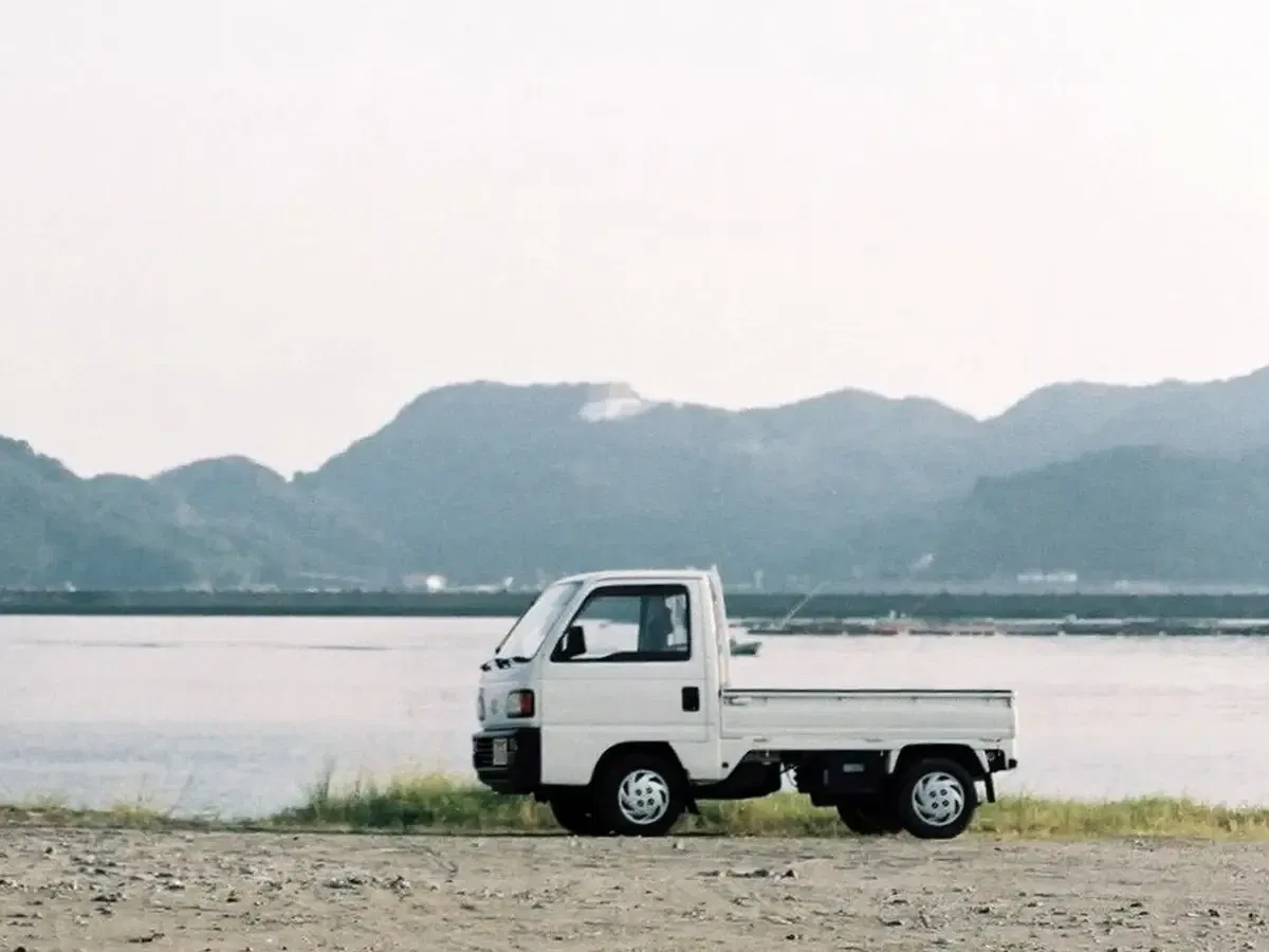 A Mini Truck