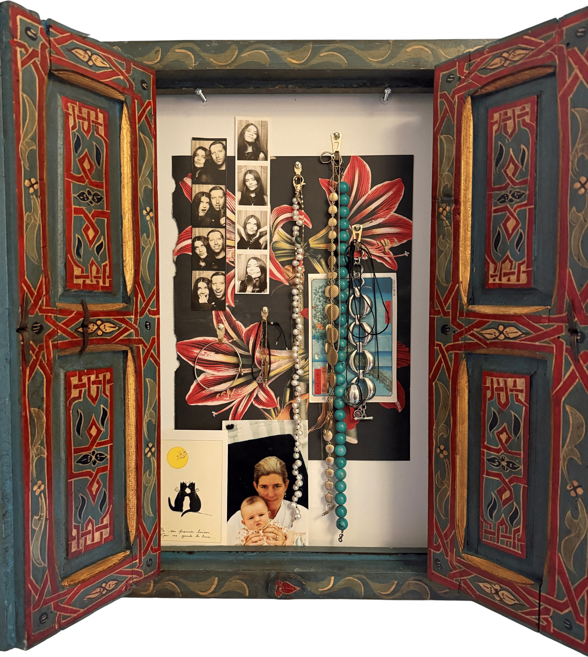 DIY jewelry and photo display