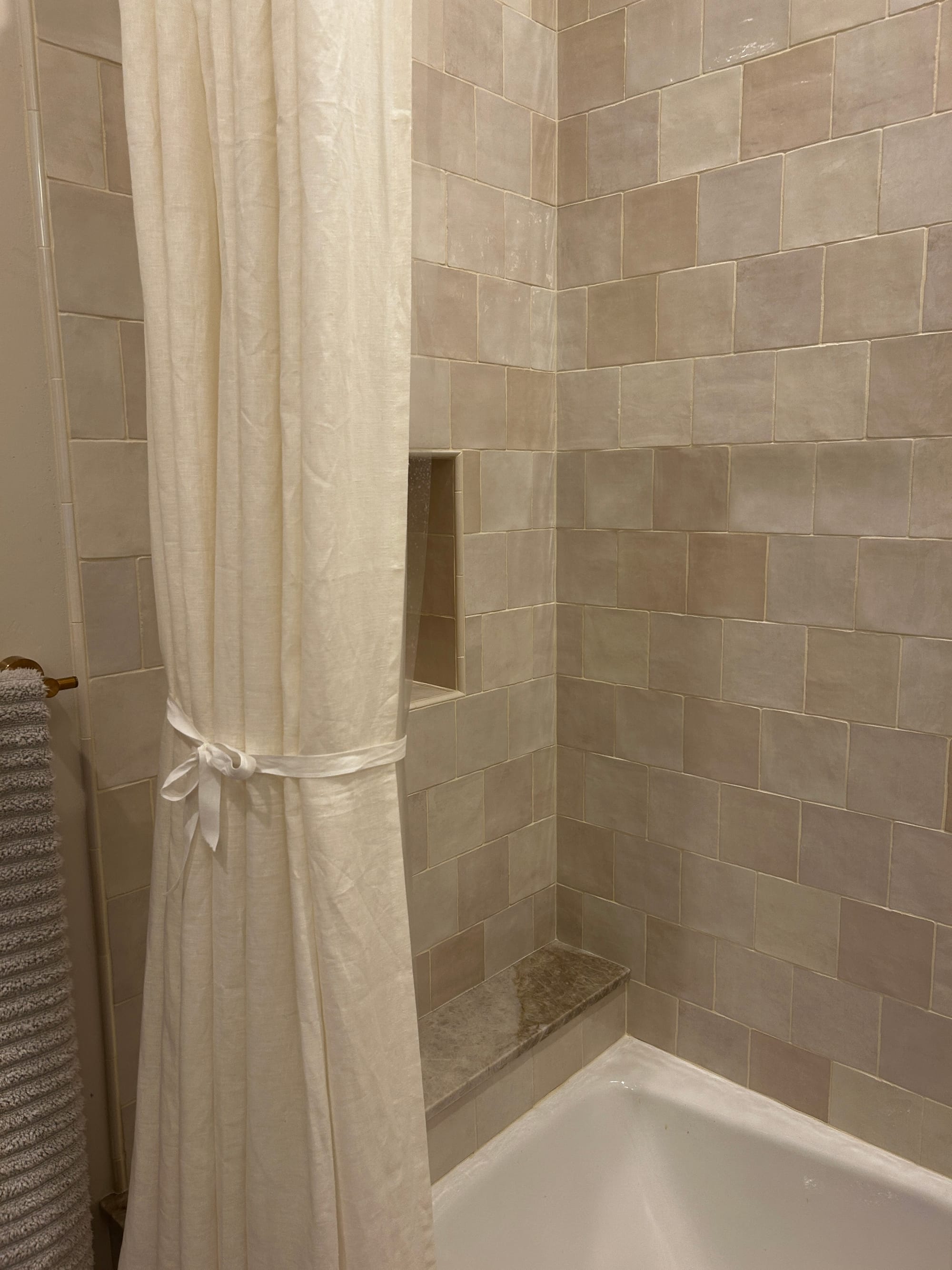 Flash Ceramic Tile