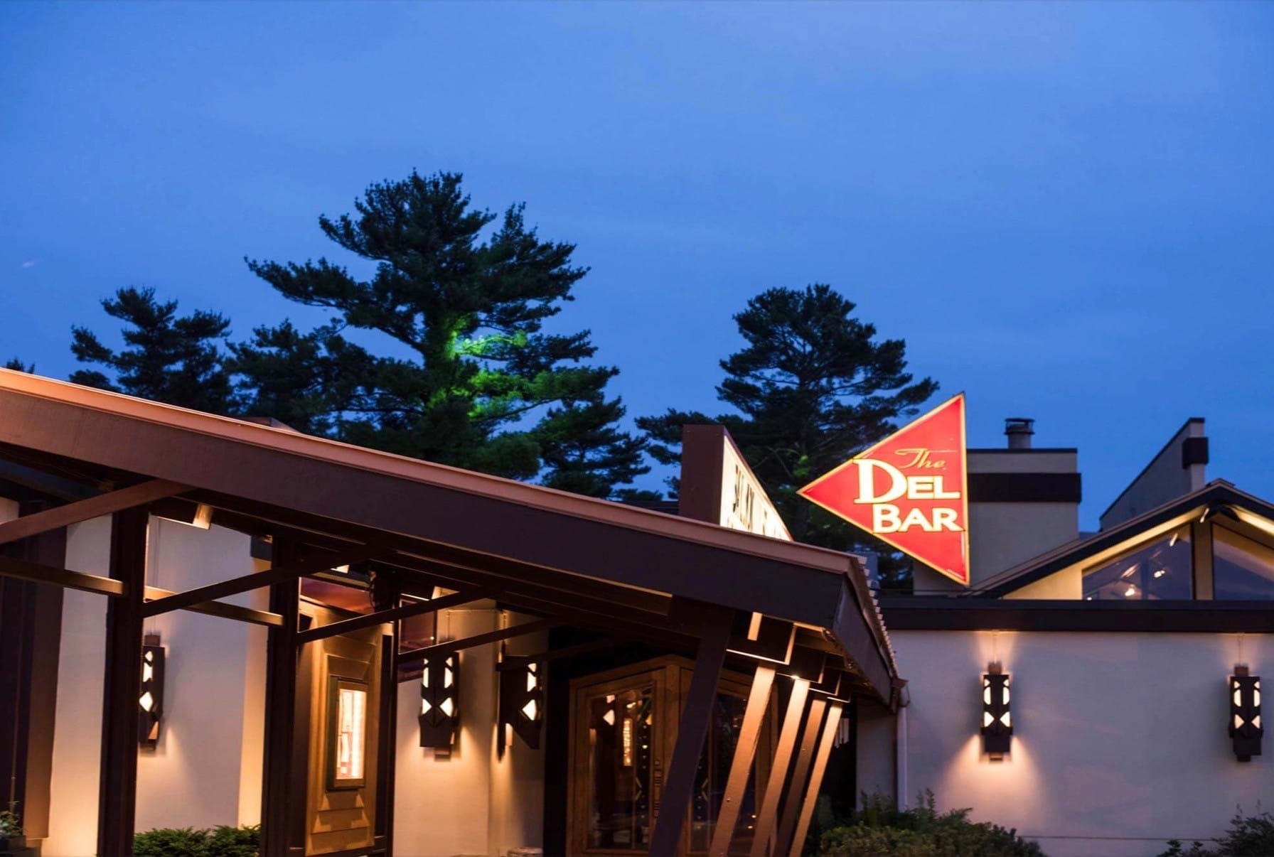 The Del Bar