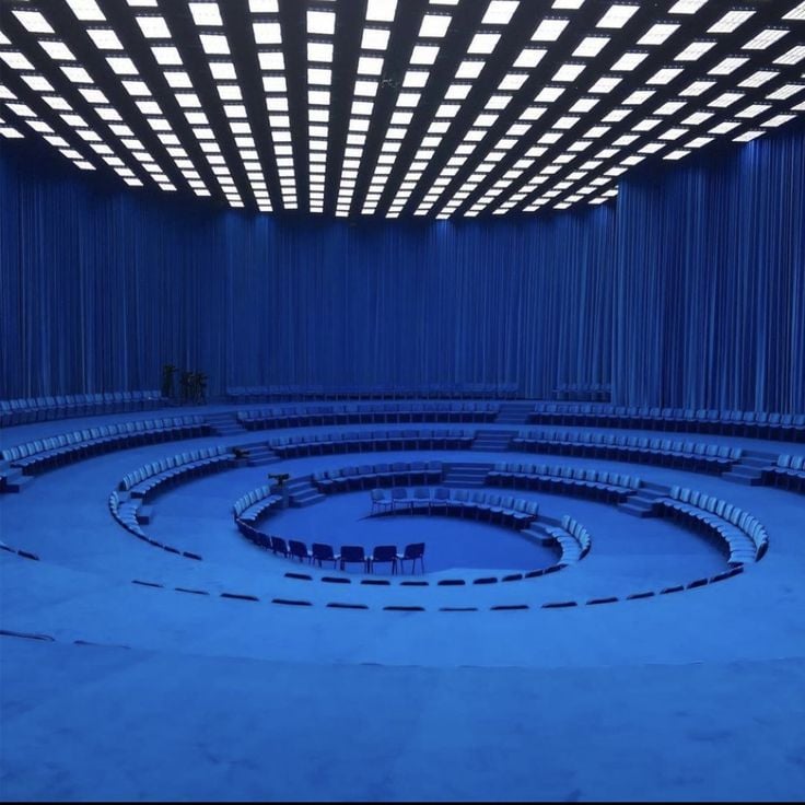 Balenciaga Spring/Summer 2020 Ready-to-Wear Collection