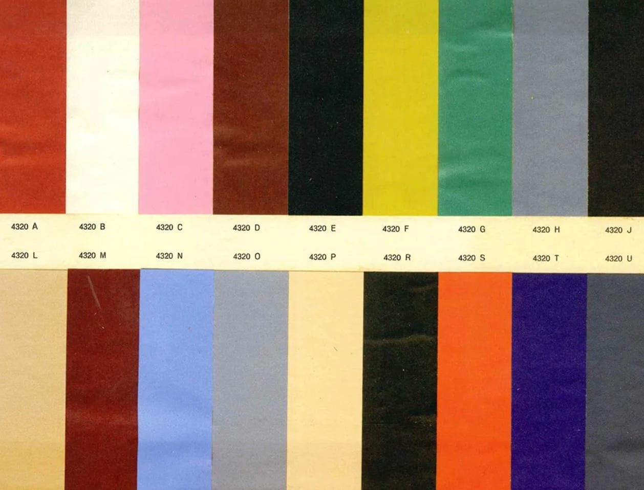 Using the Le Corbusier color palette to color code my google calendar.