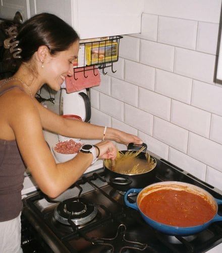 listening to norah jones while cooking