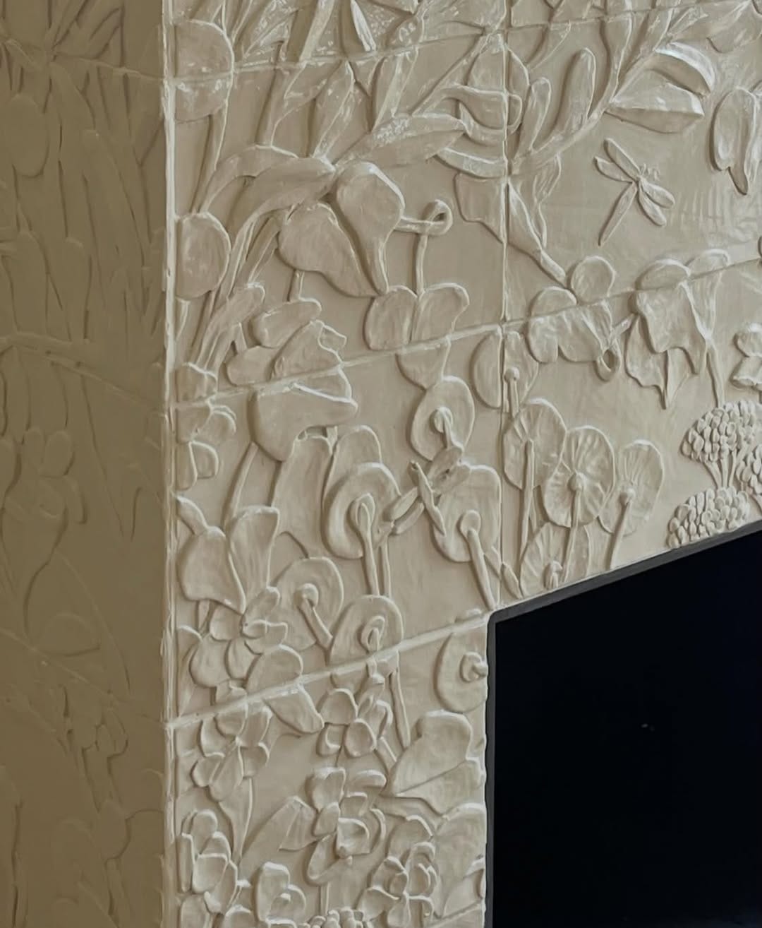 Remi Bracquemond Tile