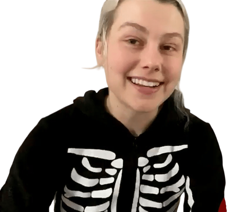 Phoebe Bridgers : What's In My Bag? [Home Edition]