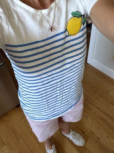 dressing like a 10 year old