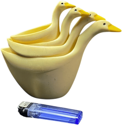 Vintage Goose Measuring Cups Set 4 Nesting Yellow Plastic Farm Kitchen