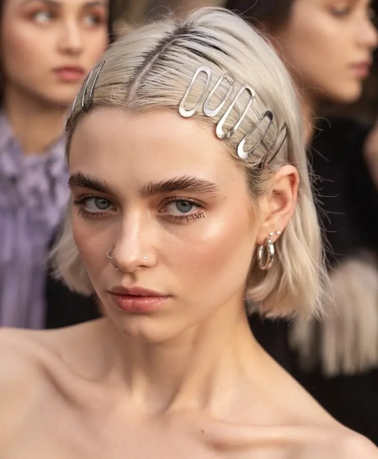 centre part, multiple hair clips