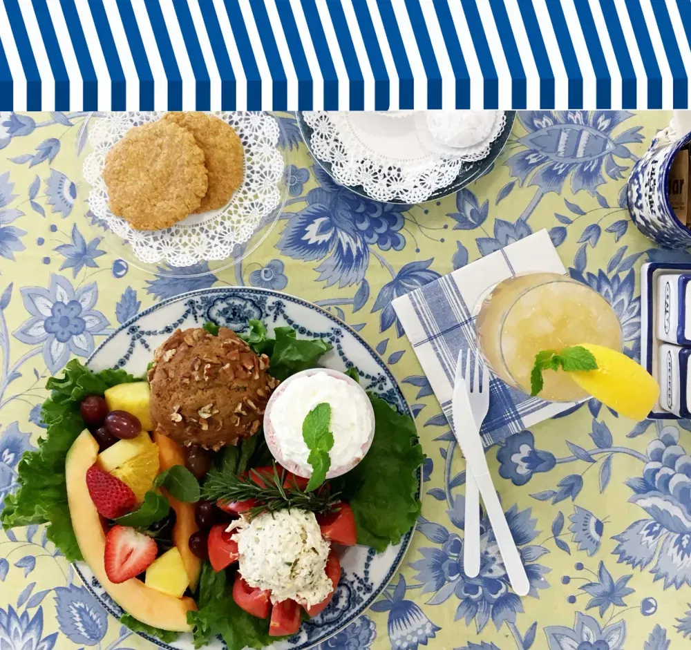 The Picnic Cafe