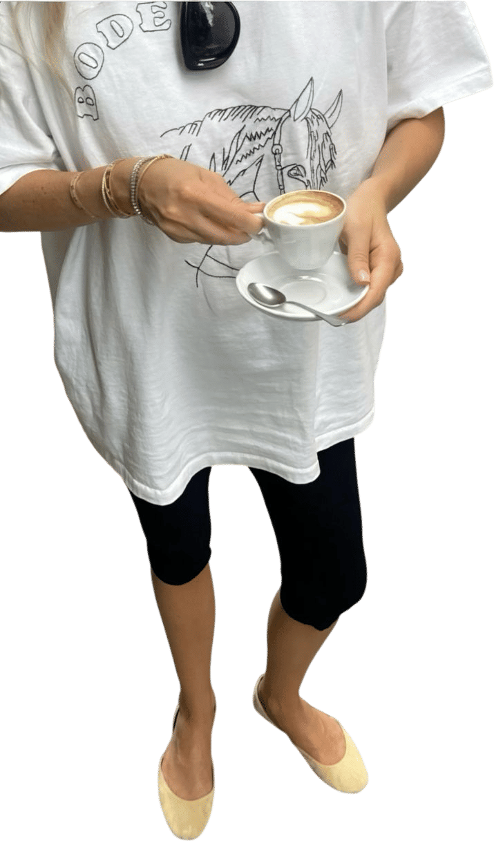 Oversized tee + capris + cute flats