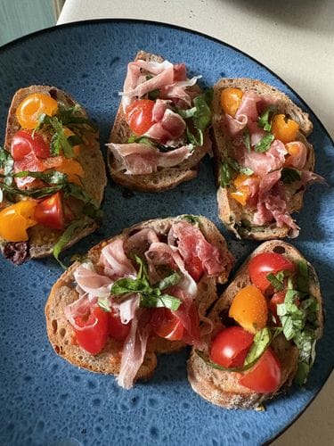 Tomatoes, bread, olive oil, basil