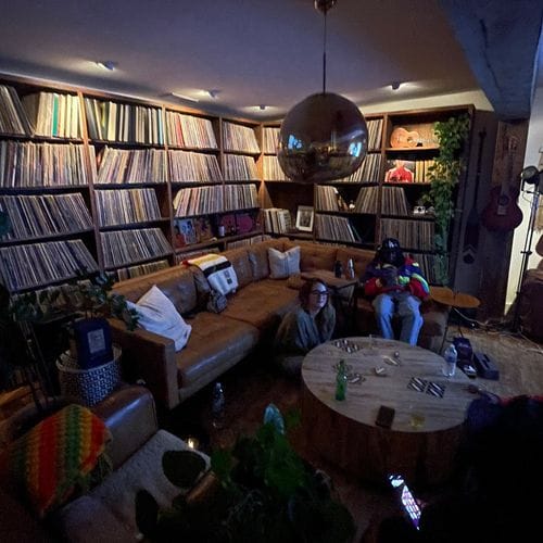 What’s In My Ears {}•!•{}