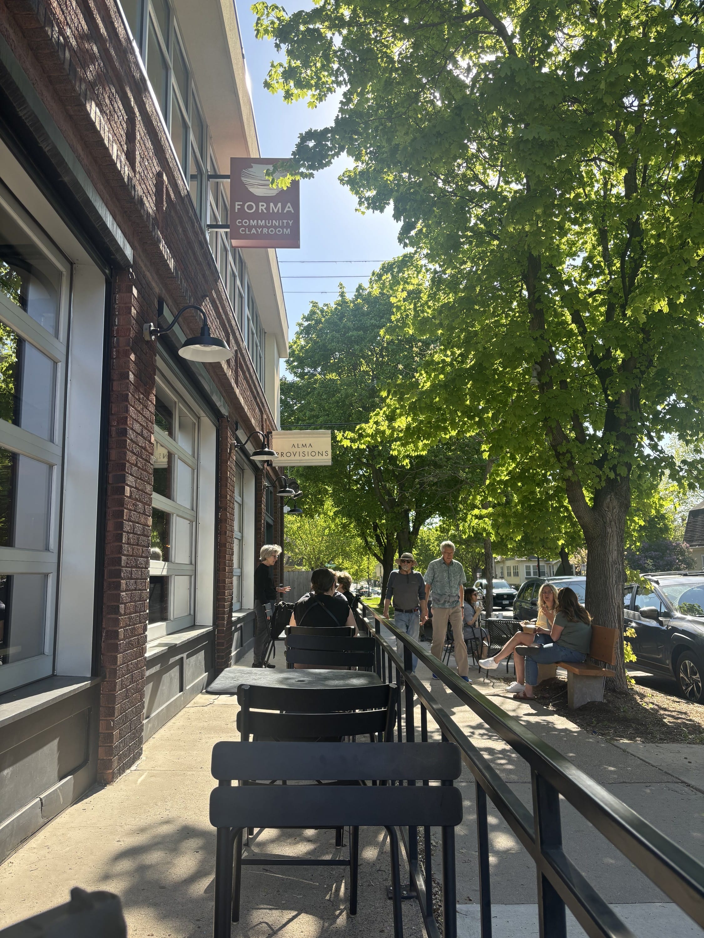 the patio at Alma Provisions