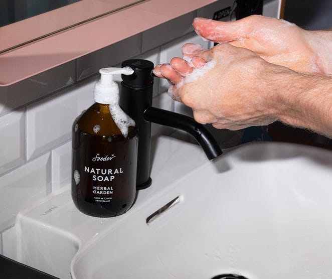 https://www.soeder.ch/products/natural-soap-herbal-garden