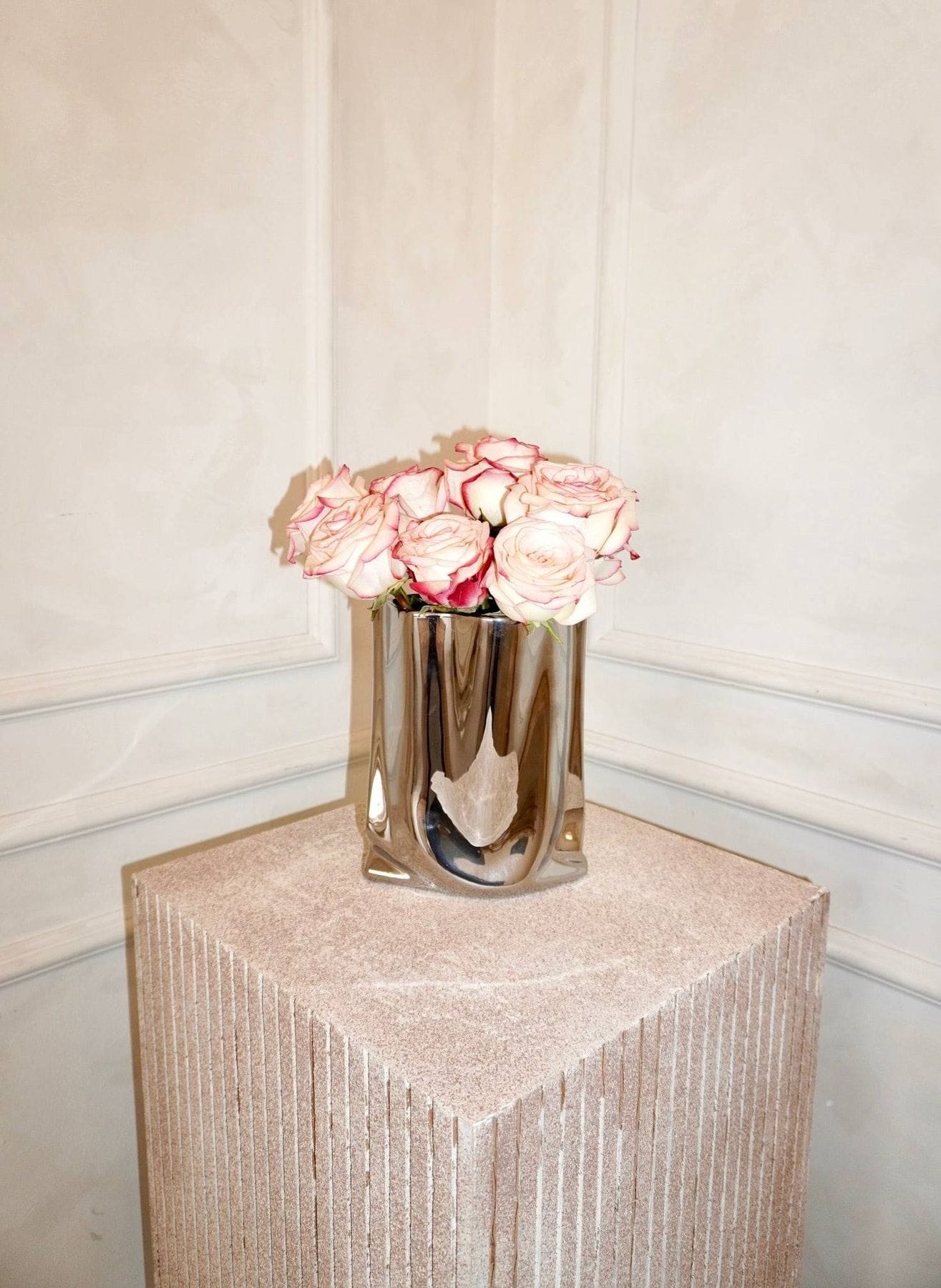 Esmée Vase (HueGah Home)