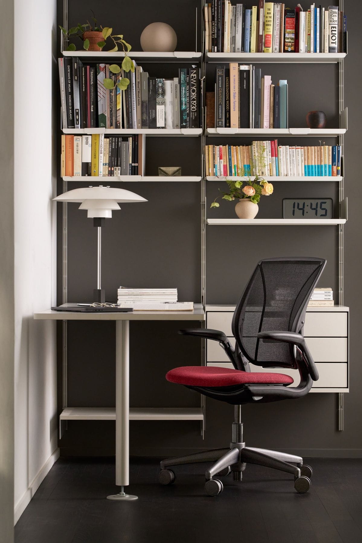 Humanscale World LM Task Chair