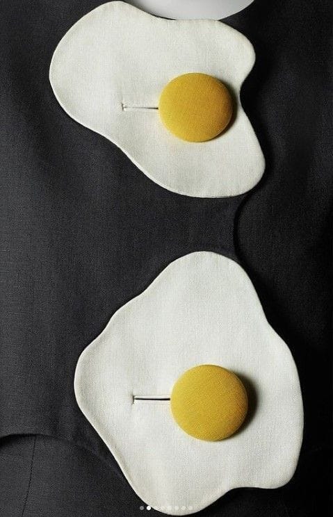 Egg placket