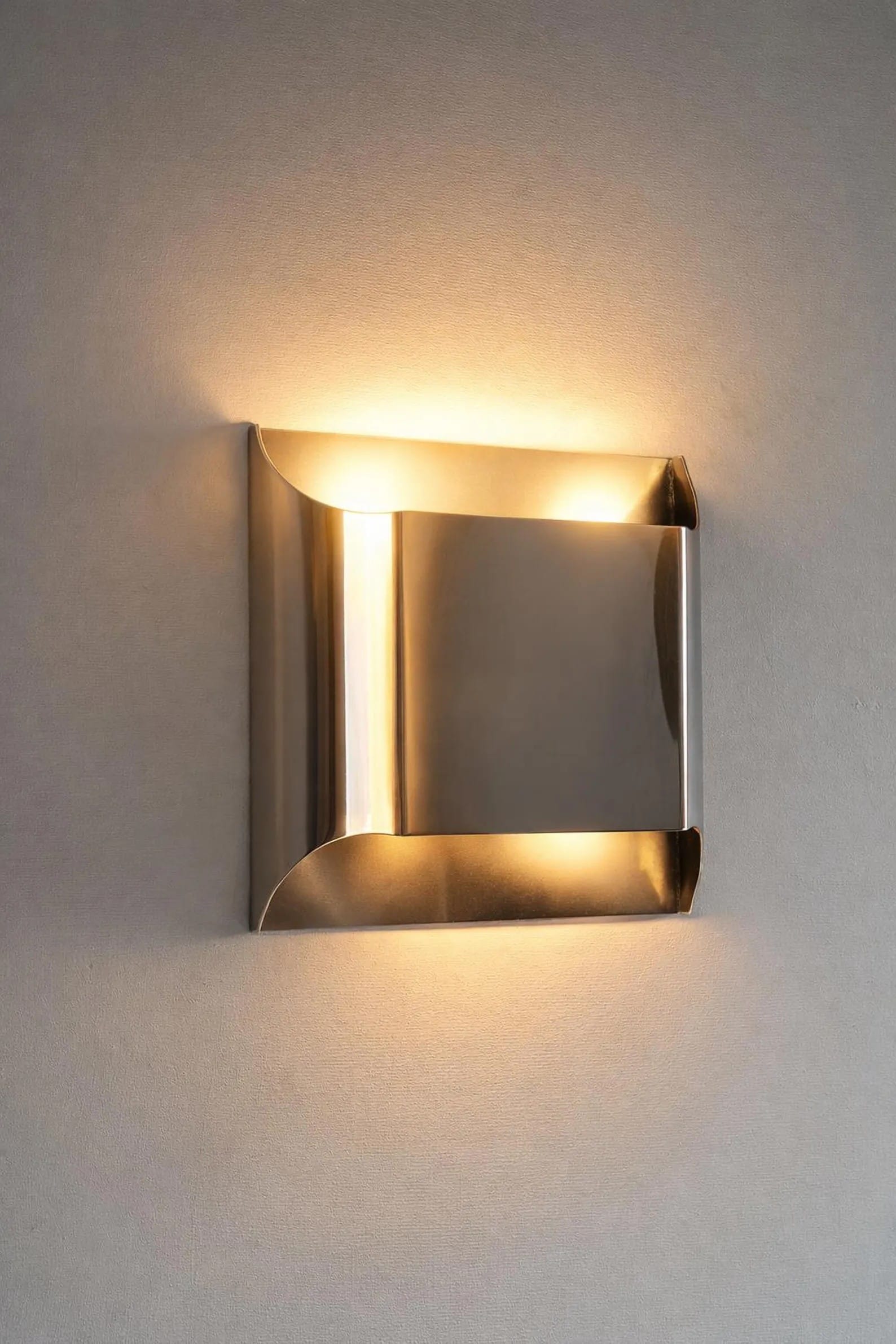 Metal Wall Sconce