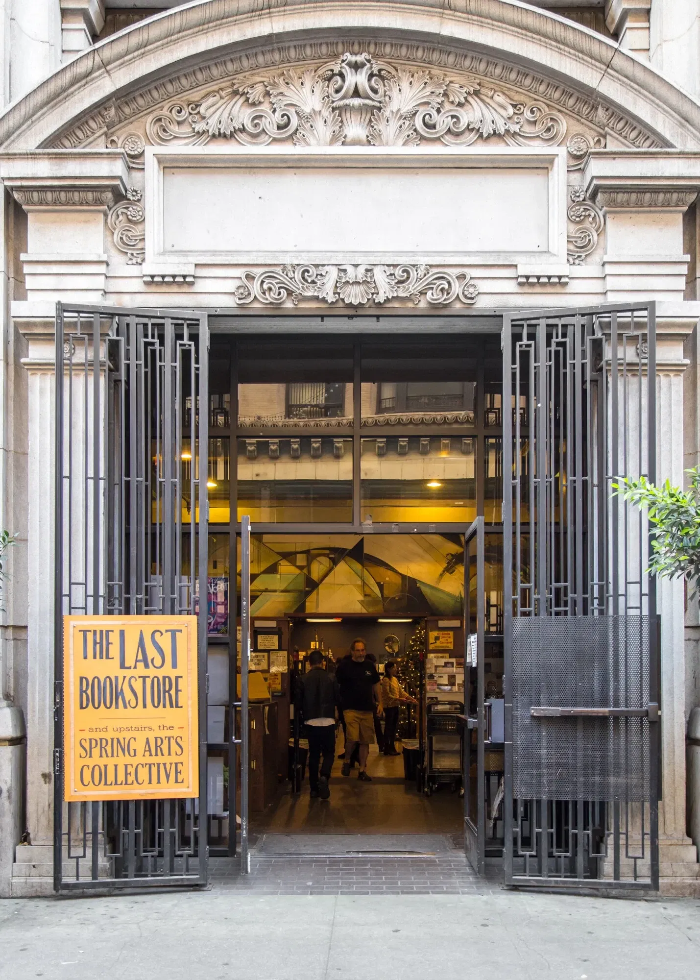 the last bookstore (Los Angeles, CA)